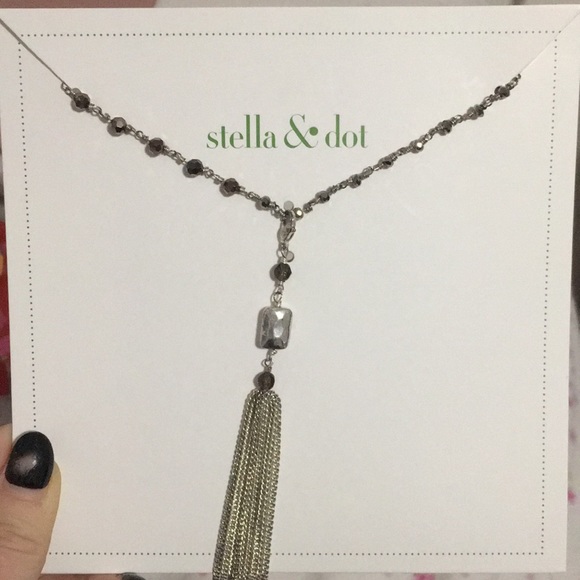 Necklace - Picture 1 of 2